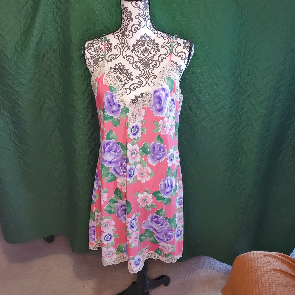 VINTAGE Gold Lable Victoria's Secret Pink and Purple Floral Chemise